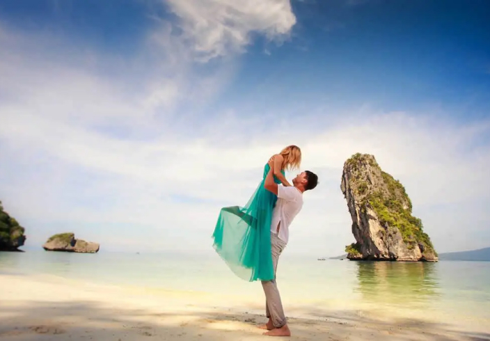 6-Night Vietnam Couple Getaway from Pune – Hills, Bay & Lanterns