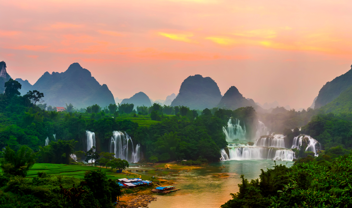 6-Night Affordable Vietnam Tour from Hyderabad – Cities, Rivers & Cruises