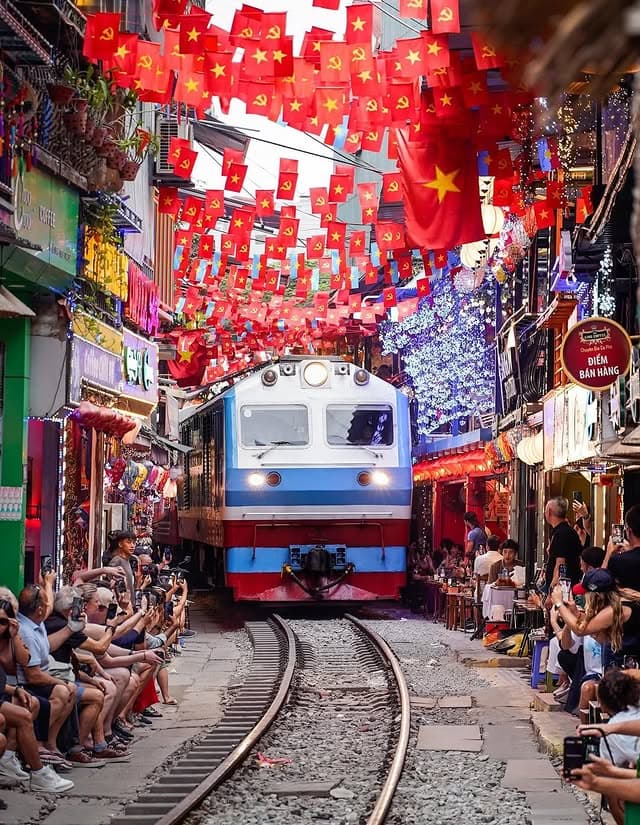 Hanoi and Ha Long Bay, 5-Night Family Trip 