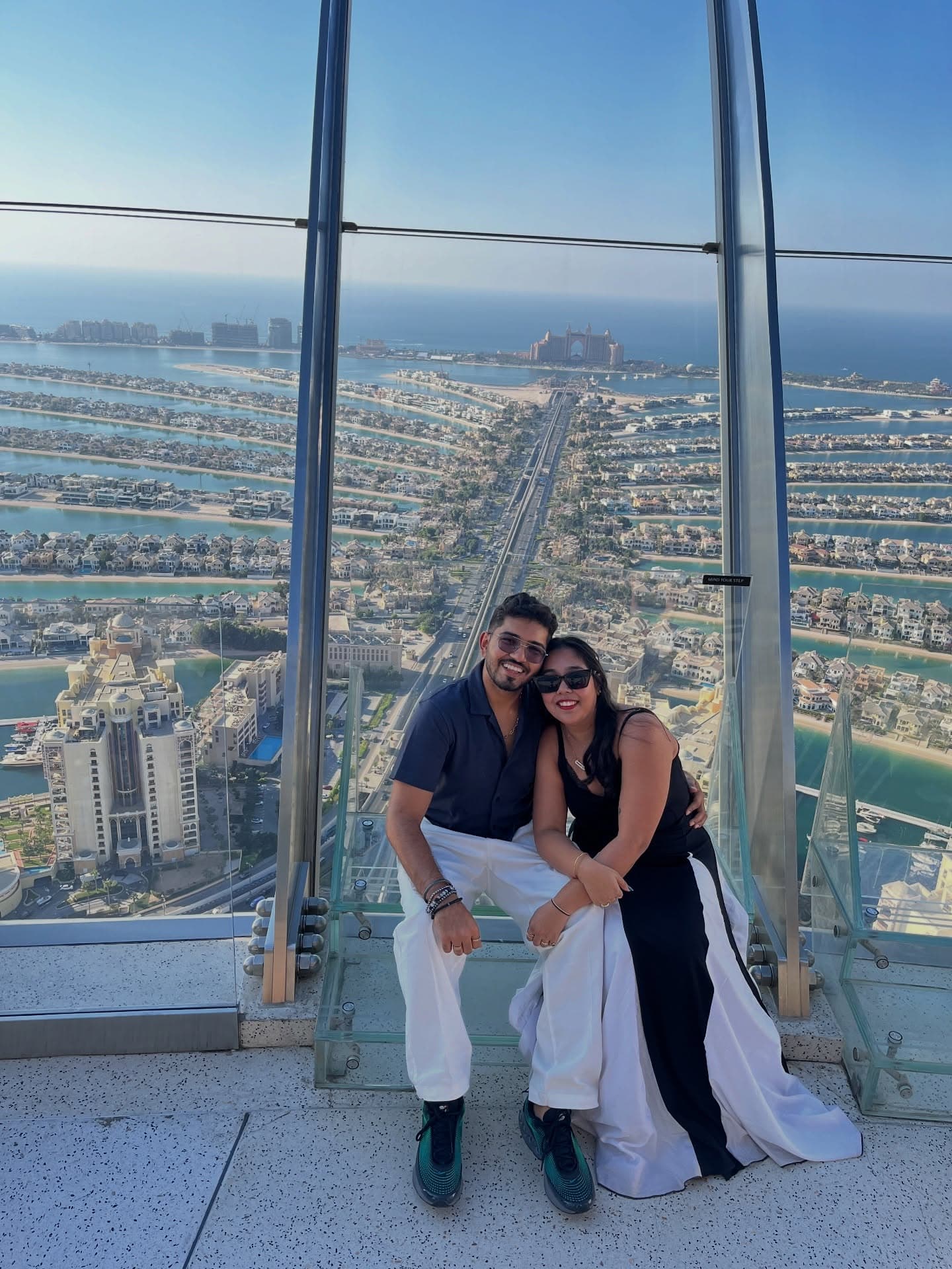 Palm Jumeirah and Downtown Dubai, 4-Night Romantic Getaway