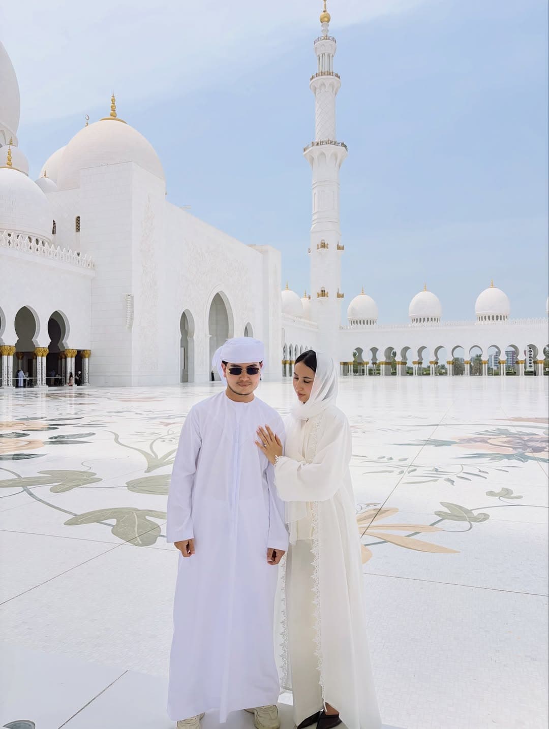 8-Night Luxury Dubai Tour Through Downtown, Palm Jumeirah and Abu Dhabi