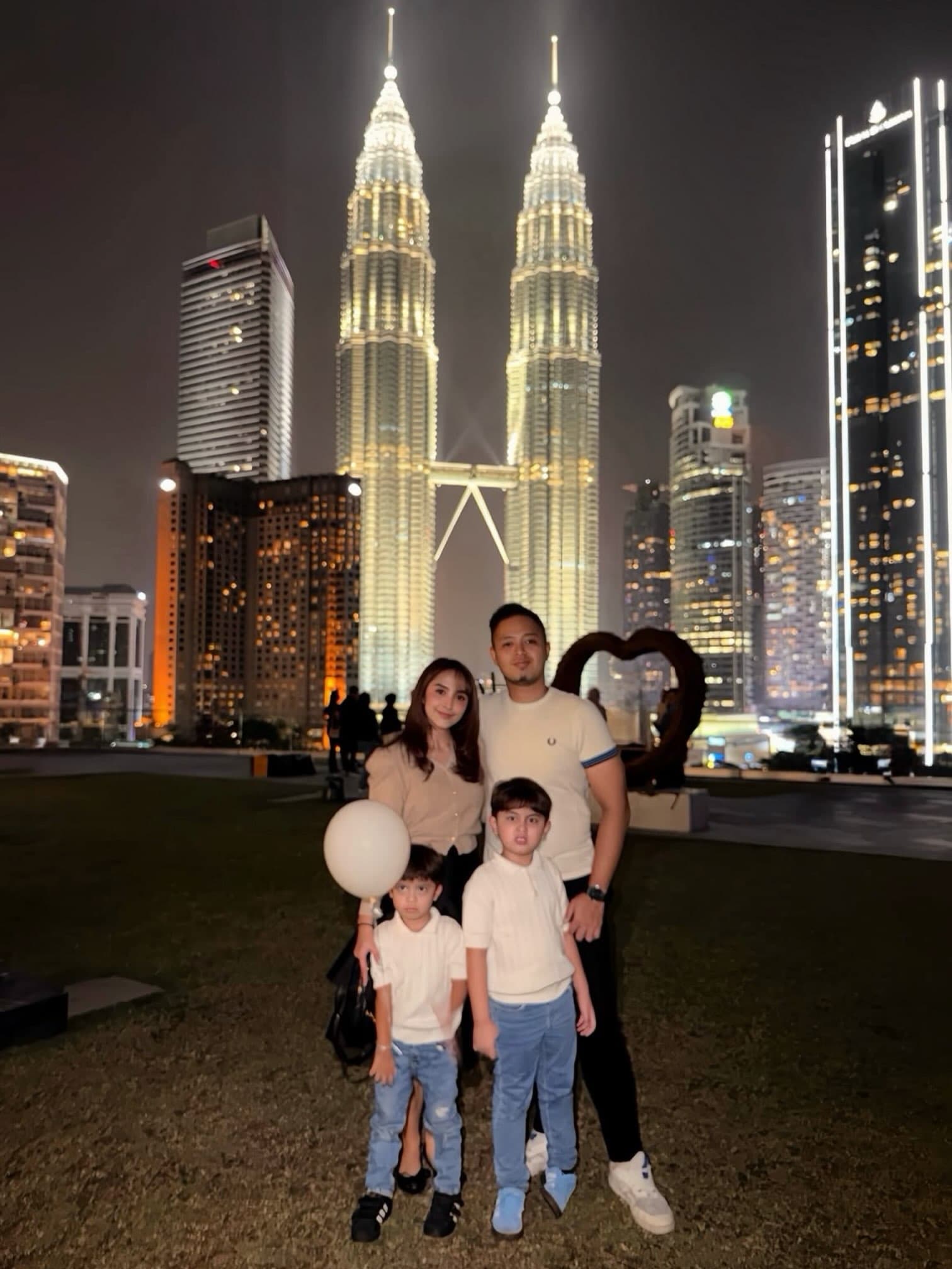 Bur Dubai to Dubai Marina, 4-Night Family Escape