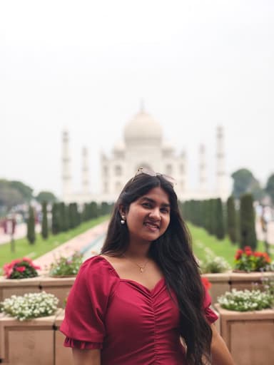 Akshaya R