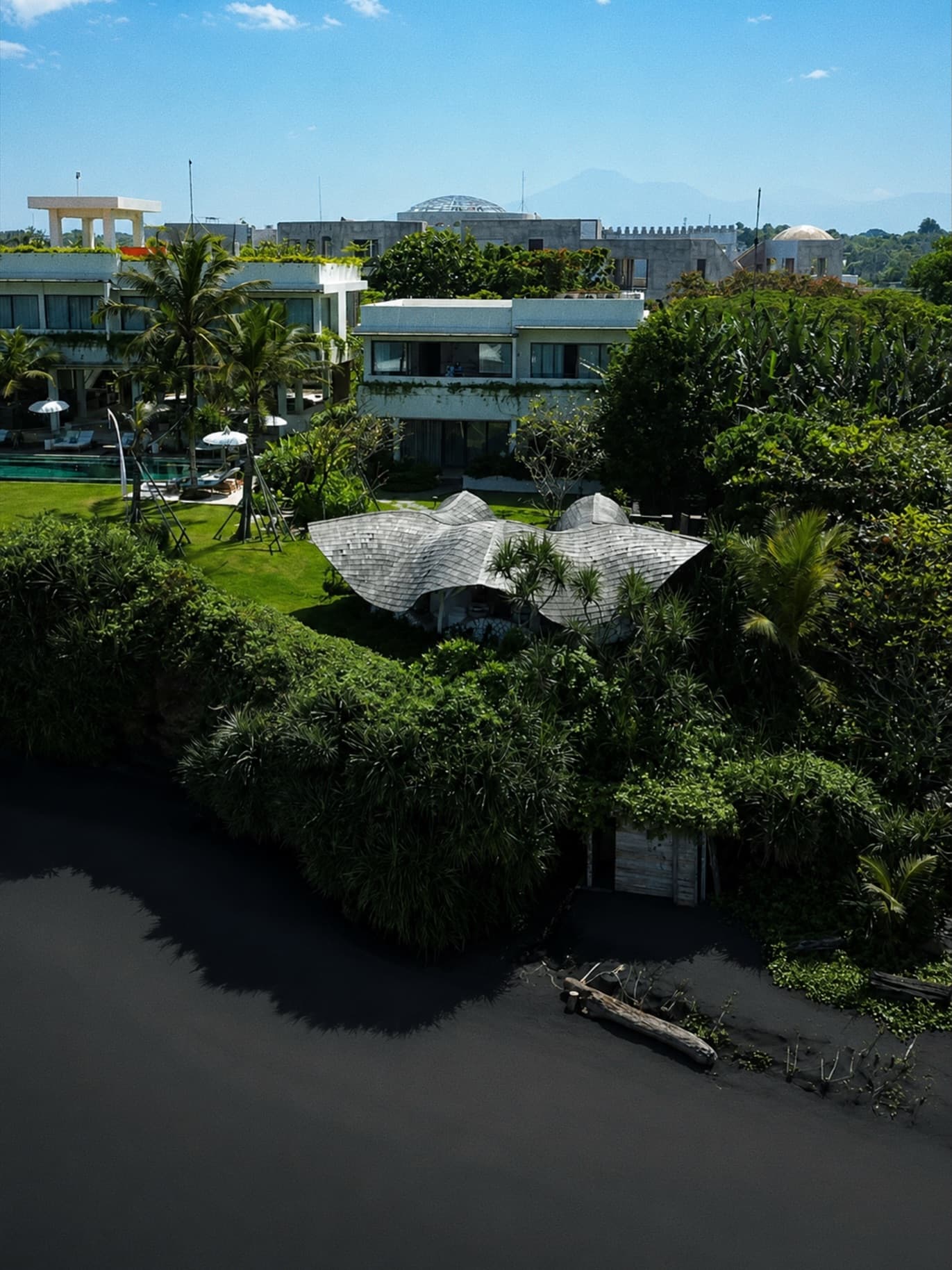 6-Night Ubud, Uluwatu and Sanur Luxury Bali Trip from Surat