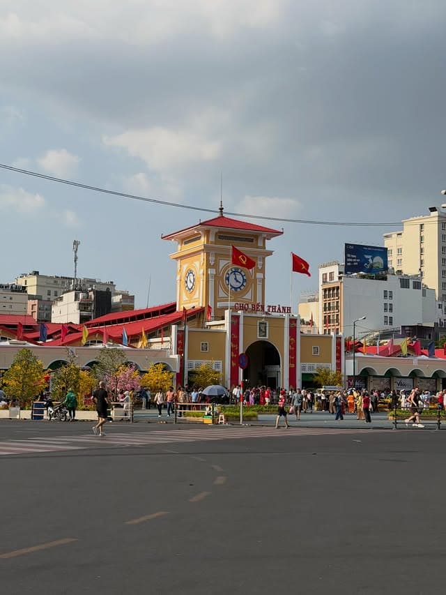 Hanoi, Ha Long Bay, Da Nang and Ho Chi Minh City 9-Night Family Tour Package