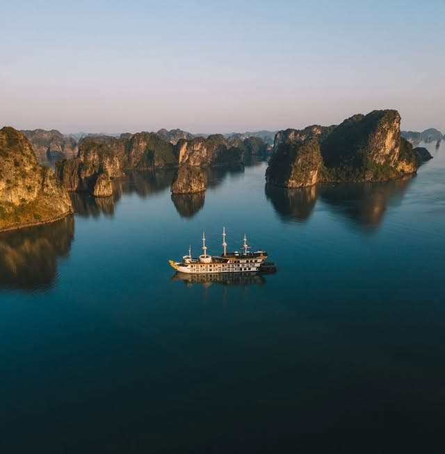 4-Night Hanoi and Ha Long Bay Family Tour