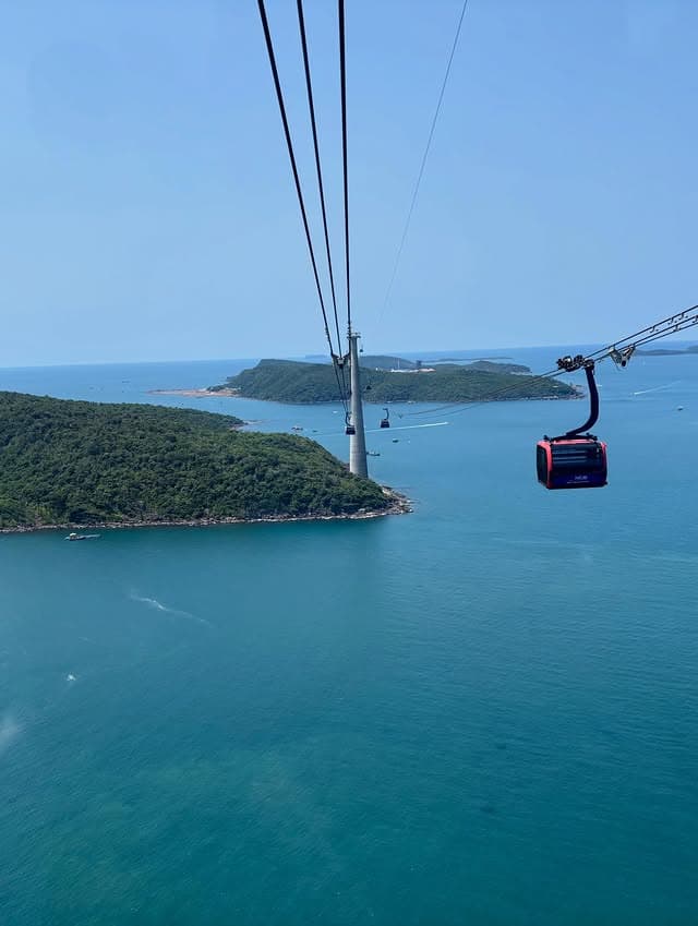 Ho Chi Minh City and Phu Quoc over 4 Luxury Nights