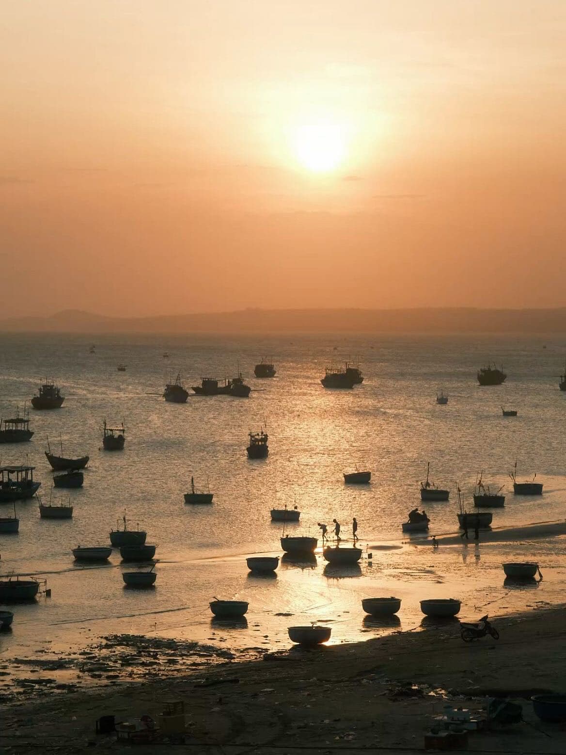 Ho Chi Minh City and Mui Ne on a Budget, 4 Nights from Kerala