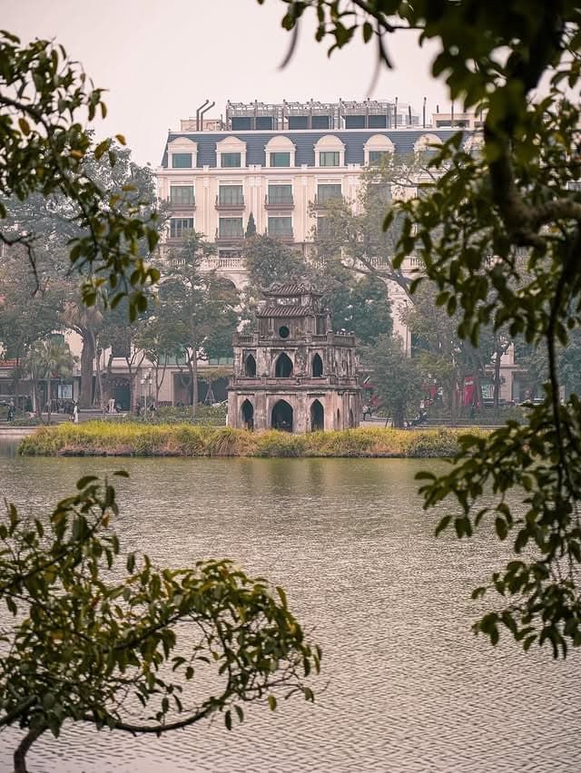 Mumbai to Hanoi, Sapa, Hue and Phu Quoc in 10 Luxury Nights