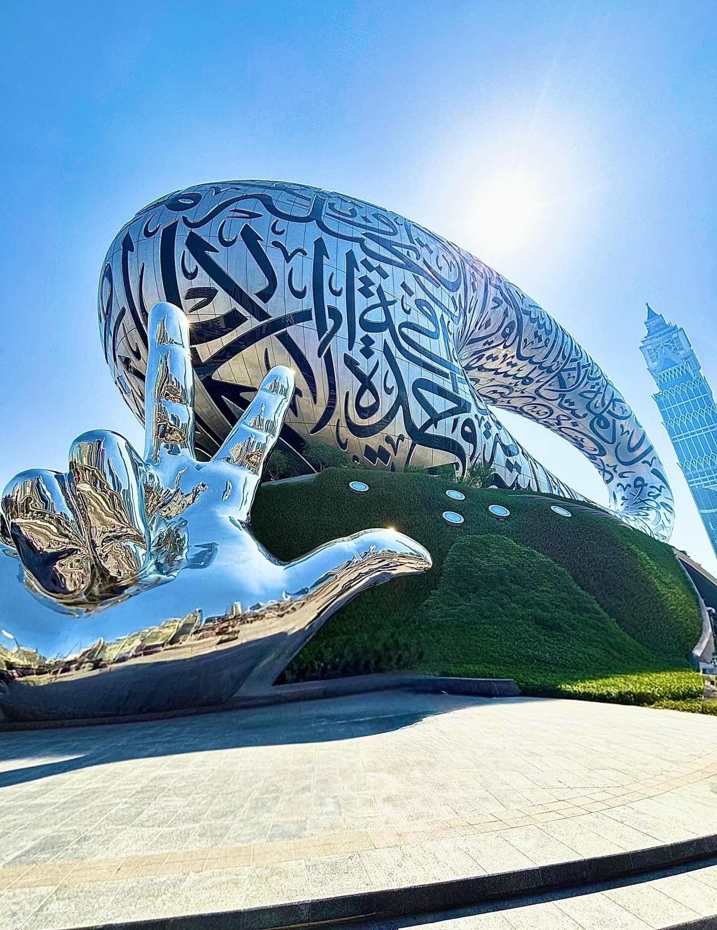 Luxury Dubai Escape Across Downtown and Palm Jumeirah, 5 Nights