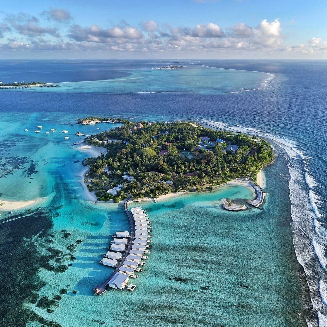 Holiday Inn Resort Kandooma Family Escape for 3 Nights
