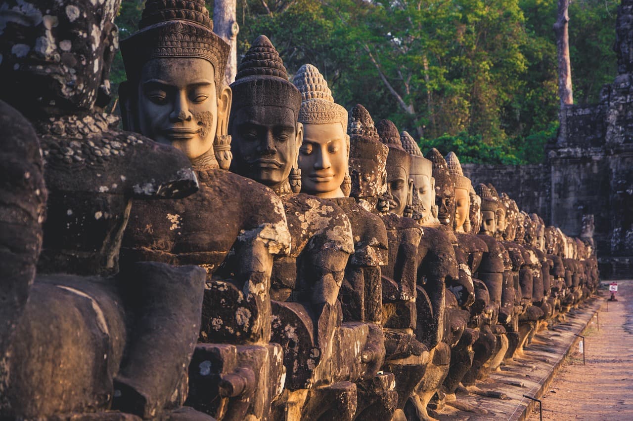Authentic Cambodia Travel Tour Package - 2N Phnom Penh Explorer
