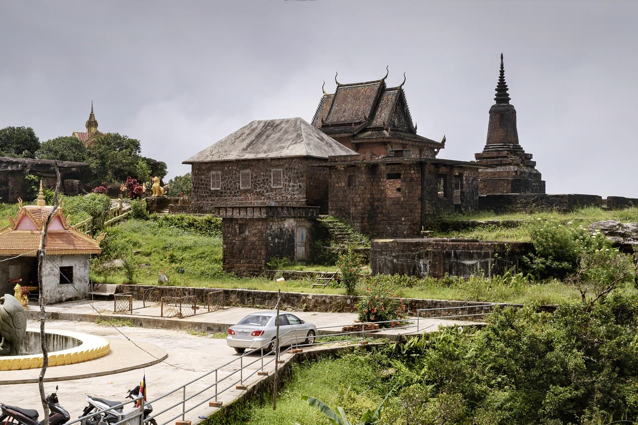 3N Inspiring Cambodia Travel Package with Local Wonders in Siem Reap